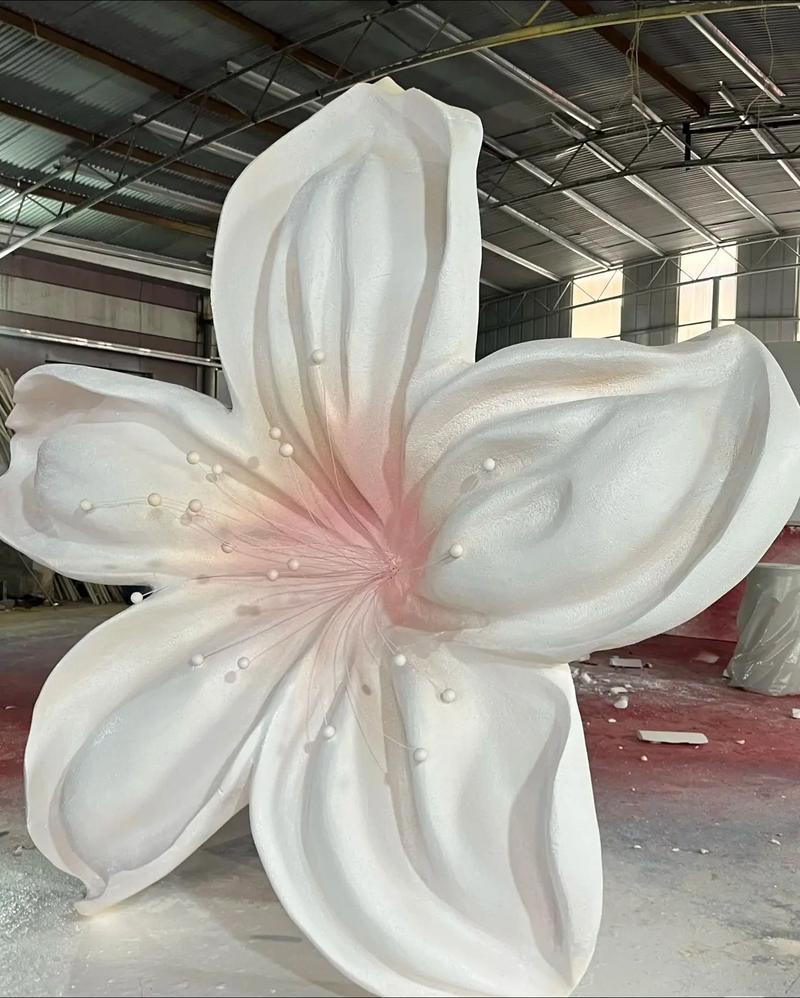 质量与创意兼备：泡沫雕塑定制生产的趋势分析